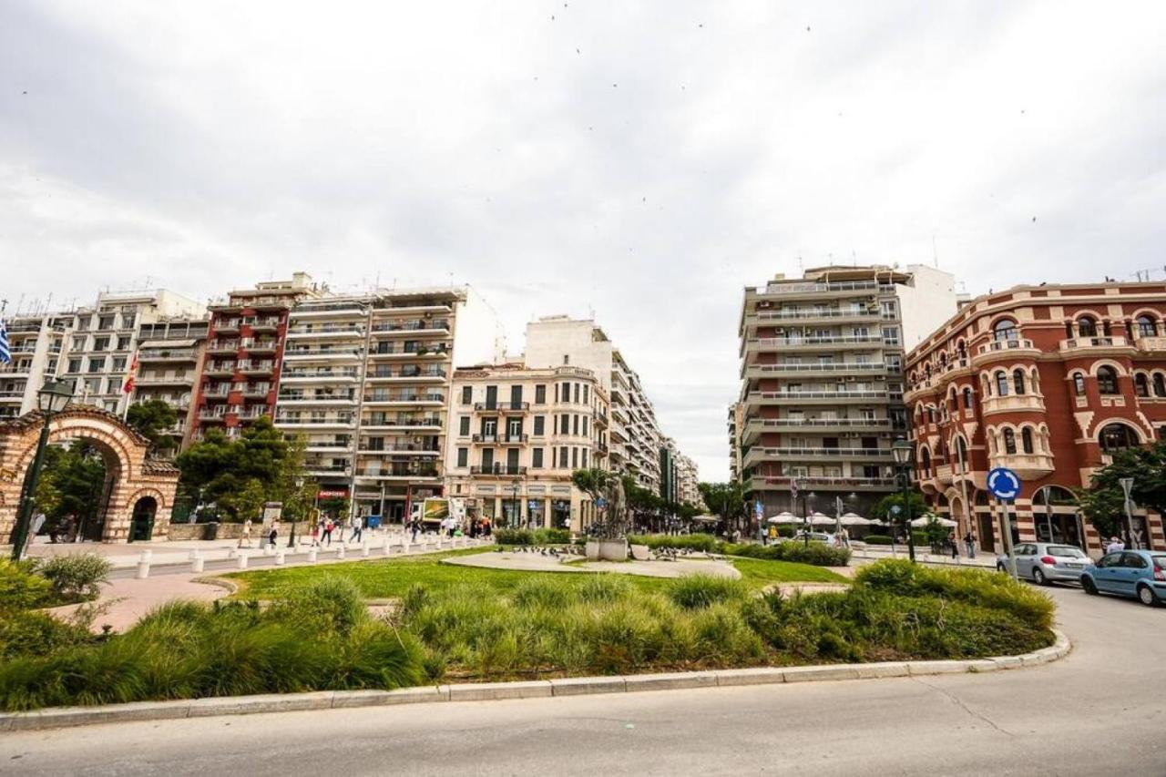 Castle Of Beauty In Thessaloniki Apartment Exterior foto